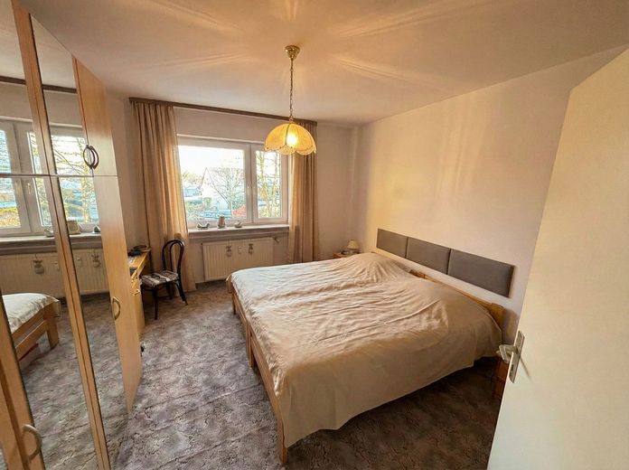 TOP Rendite 5 % trifft auf hohe AFA - IHRE Vorteile in Hanau ! PROVISIONSFREI – Schlafzimmer