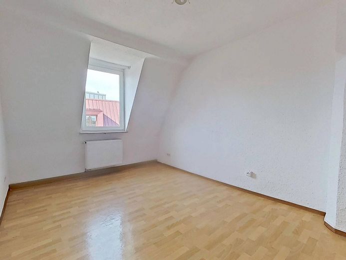 3-Zimmer-Dachgeschosswohnung mit Nürnberg-Sündersbühl – Ansicht I: Schlafzimmer