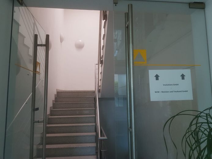Treppe zur Ihrer Bürofläche