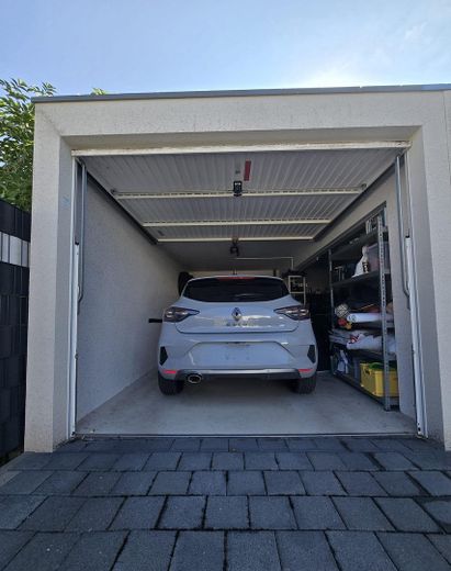 Provisionsfreies Einfamilienhaus mit Photovoltaik, Doppelgarage und gepflegtem Garten – Фотографія 19