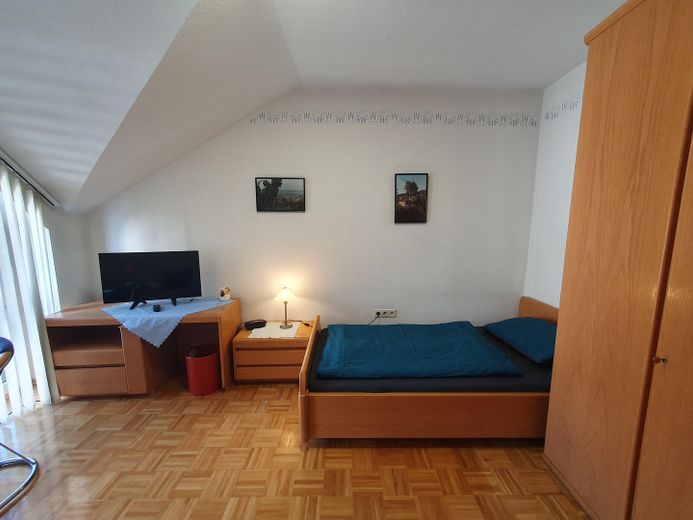 Bestehendes Apartmenthaus mit 19 Einheiten – etablierter Beherbergungsbetrieb in Zwingenberg – Photo 9