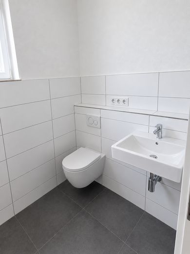 Toplocatie ontmoet woonkwaliteit – volledig gerenoveerd, licht & ruim – WC