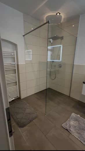 Prête à emménager | Appartement de 4 pièces de 78 m² entièrement meublé au centre de Wiesbaden – Photo 6