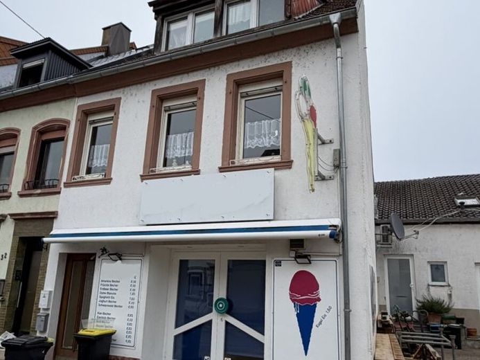 Einfamilienhaus mit Gewerbe – Foto 1