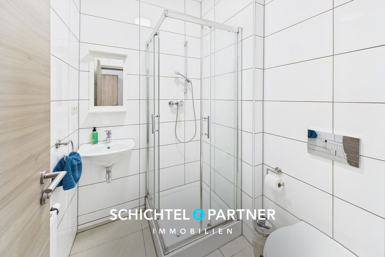 Ellwürden | Top rentables Hostel mit super Auslastung in gefragter Lage – S&amp;P | Badezimmer