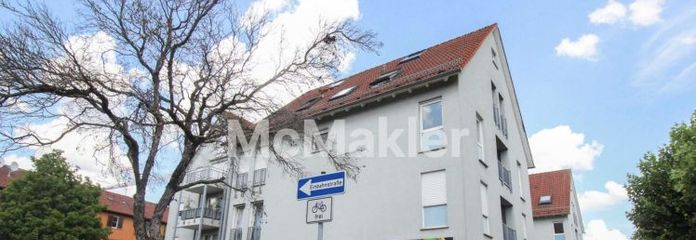 Sofort bezugsfrei: Gepflegte 2,5-Zimmer-Wohnung mit überdachtem Balkon und Tiefgaragenstellplatz