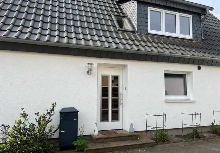 Vivre au centre sans stress de rénovation : maison individuelle compacte, grand jardin, garage XXL – Photo 3