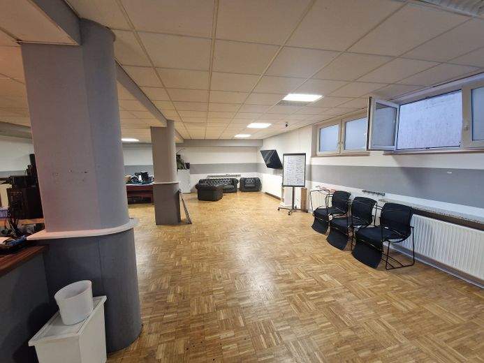 Büro / Lager am Walter-Gropius-Platz im Hohbuch – Foto 4