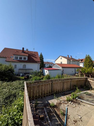 Sanierungsbedürftiges 2-Familienhaus in ruhiger Lage mit großem Garten – Foto 13