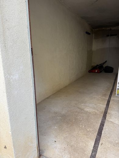 Keller unter Garage