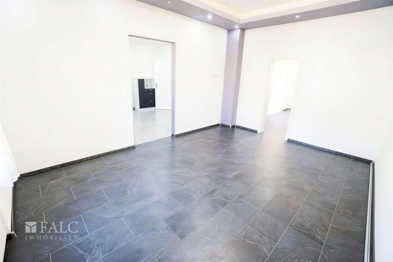 3- Familienhaus in der Stadtmitte von Neunkirchen zu verkaufen! – Wohnzimmer OG