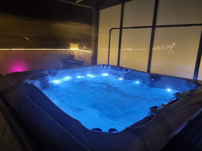 Whirlpool beleuchtet