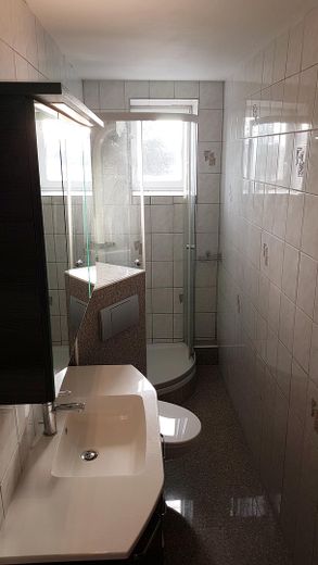 Helle, ruhige 3 Zimmerwohnung, mit Küche, Stellplatz und Garten – Foto 7