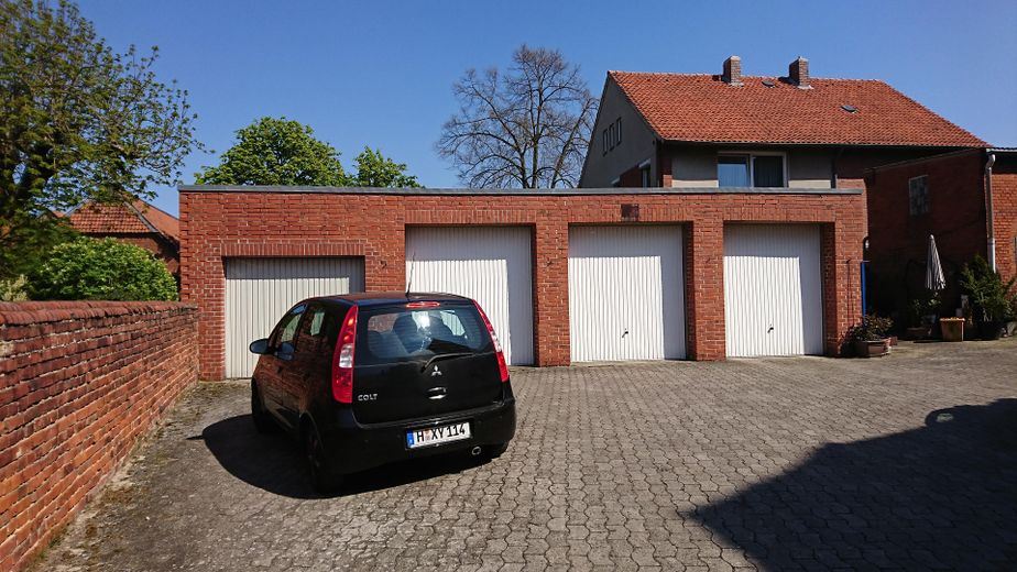 4 Garagen/Hinterhof