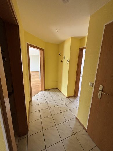 große und gepflegte Maisonettewohnung – Flur - 1. Stock der Whg.