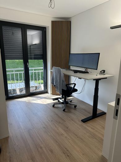 Modernes Einfamilienhaus mit Smart Home & hochwertiger Ausstattung in ruhiger Lage bei Linz am Rhein – Büro / Schlafzimmer