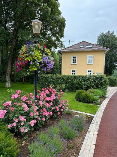 Neu renovierte und voll ausgestattete 2 Zimmerwohnung in traumhafter Lage Reutlingen Mittelstadt – Hausansicht