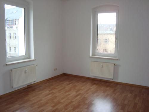 * Günstige 3-Zimmer mit Wannenbad und großer Küche in ruhiger Lage! * – DSC07233