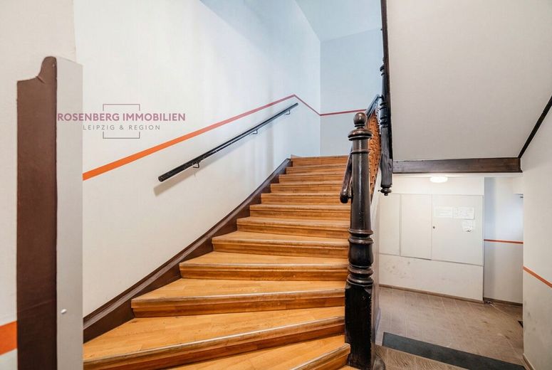 Charmante 3-Raumwohnung mit Balkon im beliebten Stadtteil Möckern! – Immobilie in Leipzig zu verkaufen_3 Raumwohnung_Rosenberg Immobilien Leipzig_Treppenhaus