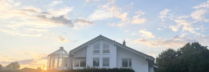 Moderne, sonnige 4-Zimmer Maisonette/Ferienwohnung – seenah, provisonsfrei