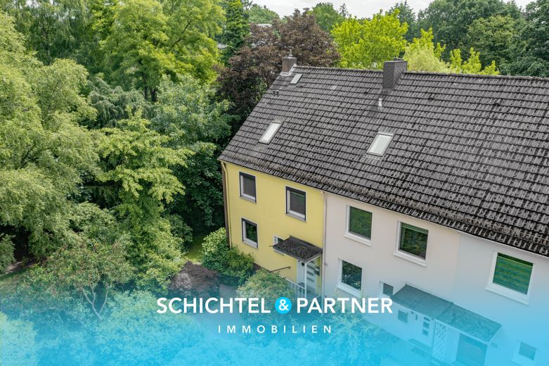 Lehe | Ruhig gelegenes Reihenendhaus mit Südterrasse und Privatsphäre – Außenansicht