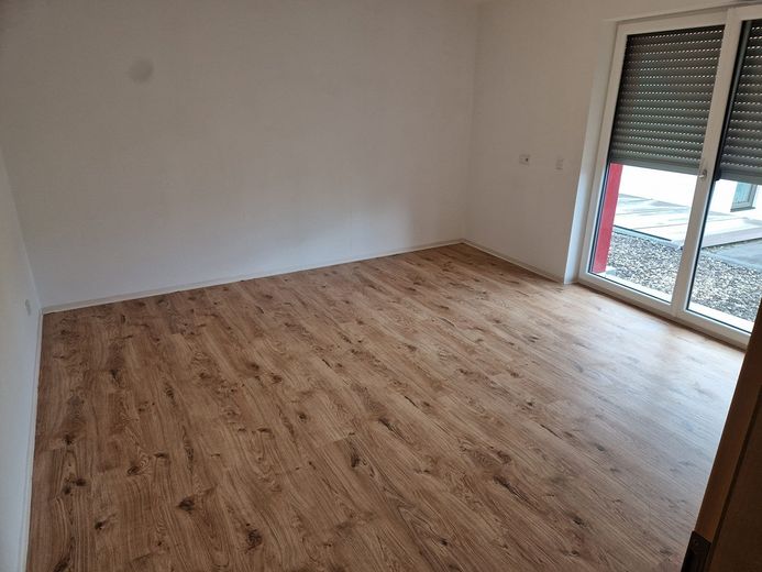 Erstkl. helle 3,5-Zi.-Wo., Blk, EBK, gr. Garage, Röthenbach a. d. Peg. – Foto 16
