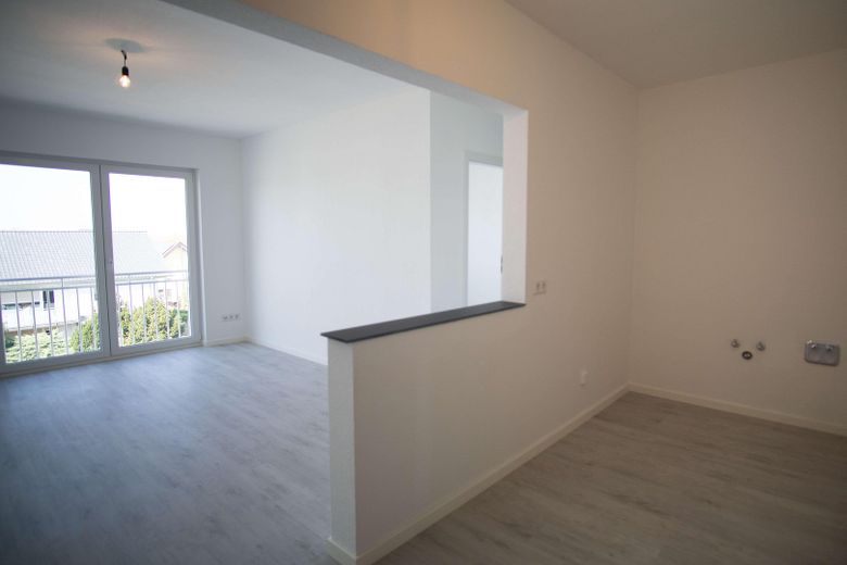 Moderne 2 Zimmerwohnung – Eingang