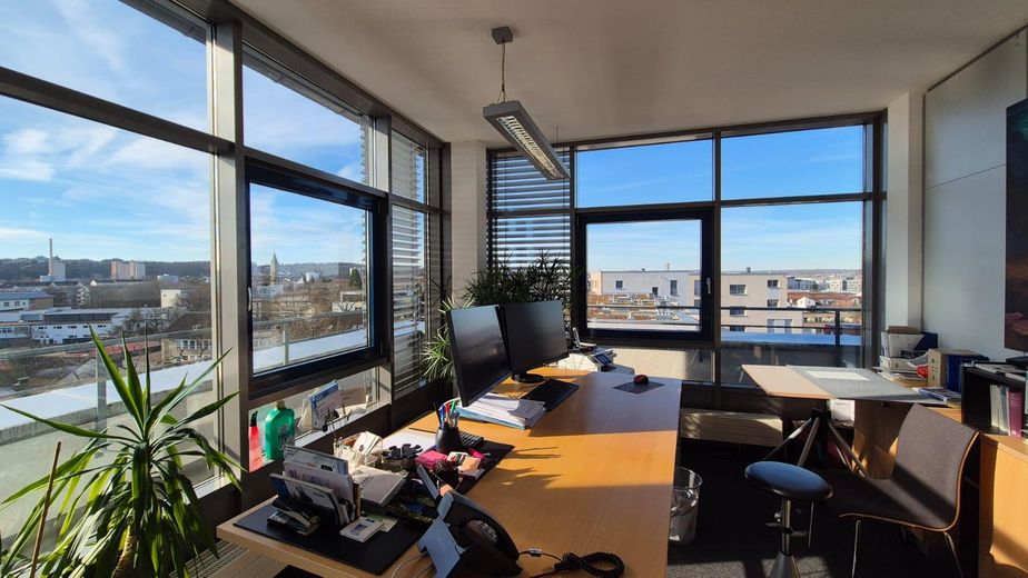 Espace commercial central pour votre idée d’entreprise réussie – Einzelbüro