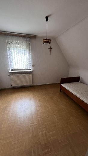 Zimmer oben 