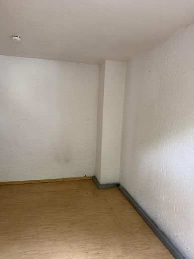 Spokojne mieszkanie 3,5-pokojowe w samym centrum Oberhausen – z dużym potencjałem – Zdjęcie 15