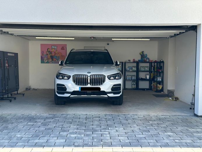 Exklusives Einfamilienhaus - einziehen und wohlfühlen – Doppelgarage