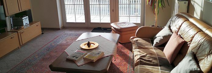 Wohnzimmer vom Essplatz aus