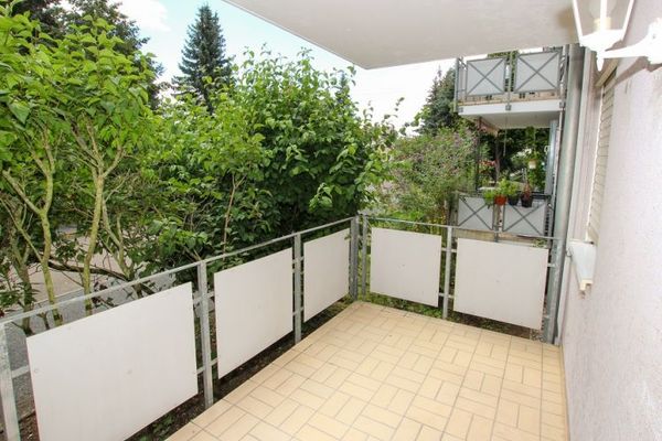 *Solides Invest*MFH im Zentrum -Weinböhla*12WE*835m²Wfl.*
*Bj 1995*voll vermietet* Provisionsfrei