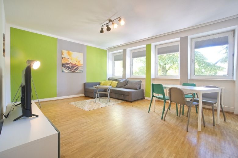 Attraktive möblierte und komplett ausgestattete Wohnung mit Gästezimmer und Internetzugang in Gelsenkirchen-Buer – e9a82ccd91ae8b50bf2571fd45370f9126cd2ac7.jpg