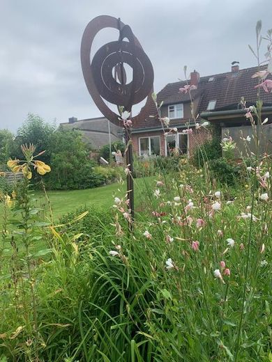 Garten mit Anbau