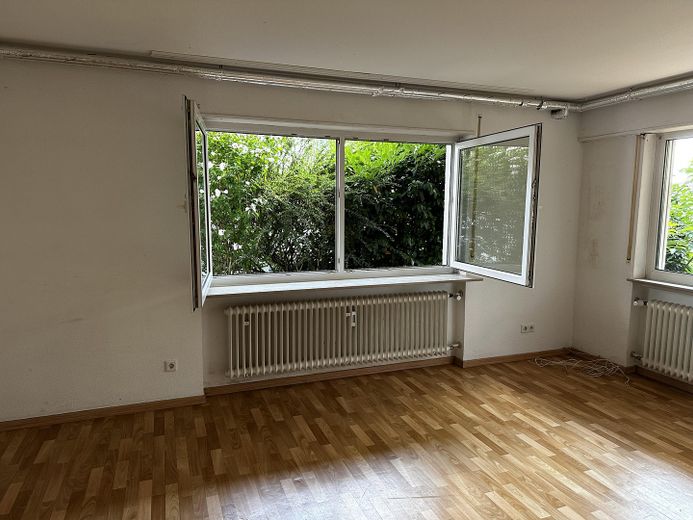 Wohnzimmer untere Wohnung