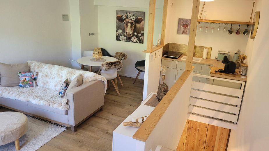 2-Zimmer-Maisonettewohnung mit Balkon – Obergeschoss
