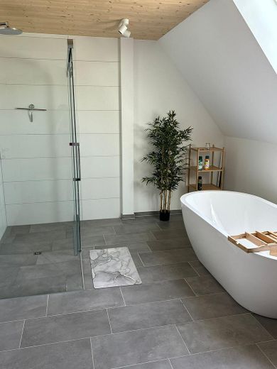 1 WG Zimmer all inkl. in Luxus-WG – Bad