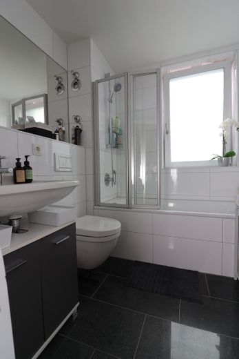 Lichtdurchflutete Wohnung mit Dachterrasse im Candis Quartier – Foto 5