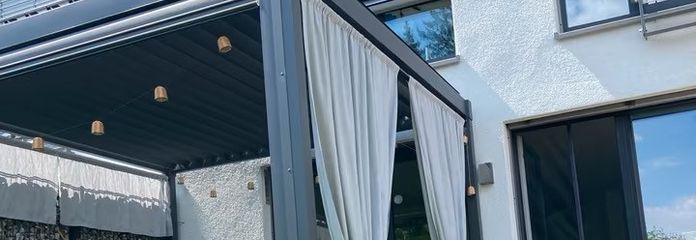 Senza commissioni! Casa a schiera centrale, 5 locali, 2 bagni, 2 terrazze sul tetto, 2 posti auto in garage sotterraneo – classe energetica A, disponibile da dic. – Garten