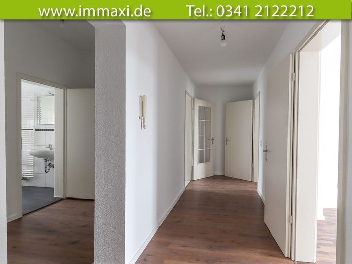 ANGER-CROTTENDORF + 3 ZIMMER + EINBAUKÜCHE + AB SOFORT FREI – Flur