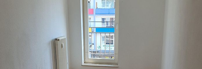 Arbeitszimmer zum Fenster
