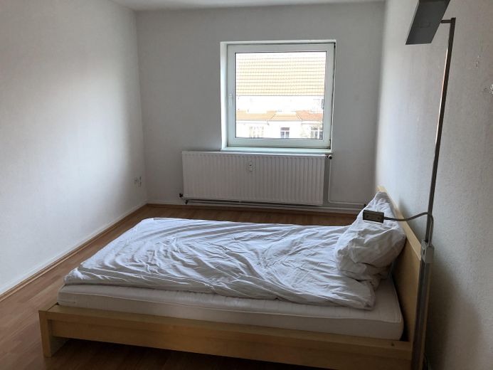 Wohnen mit Geschichte – 3 Zimmer Altbaucharme in bester Innenstadtlage – Schlafzimmer / Kinderzimmer