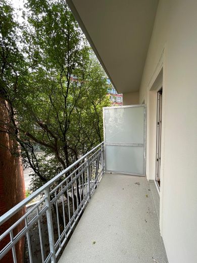 Charmante 2,5-Zimmer Altbauwohnung mit Stuck & Balkon – Hamburg-St. Pauli – Bakon