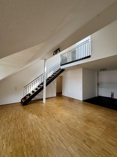 Stylish maisonette apartment with gallery, roof terrace & elevator – Foto 1