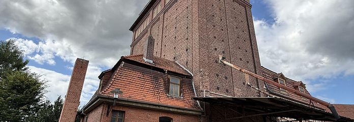 Edificio storico di un mulino con interessanti proventi da locazione – Außenansicht Mühle