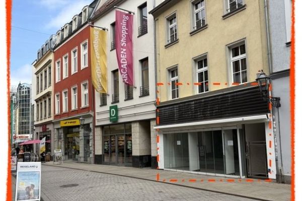 Große Ladenfläche in Zwickaus 1A-Fußgängerzone – etabliertes Umfeld, starke Nachbarschaft