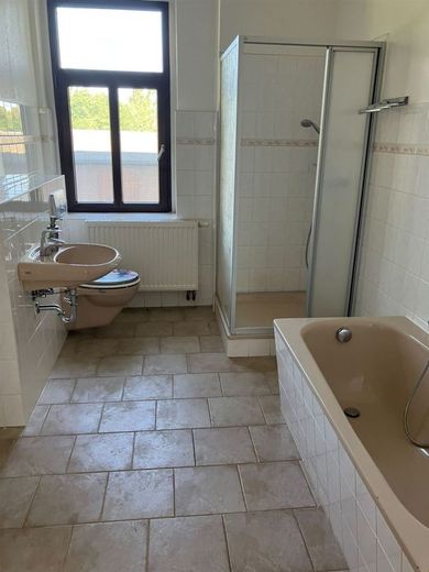 Großzügige 2,5-Zimmer mit Terrasse, Wanne, Dusche und Laminat und in guter Lage! – PHOTO-2026-07-09-10-52-43_1