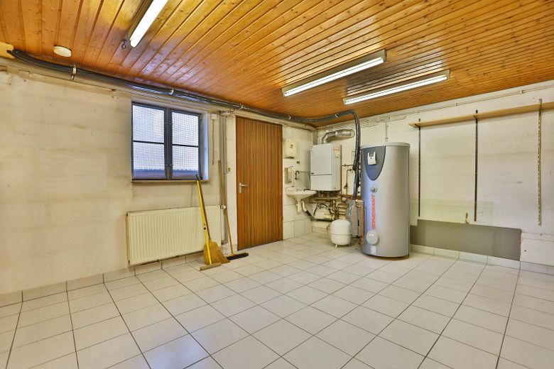 Provisionsfrei ! Großzügiges Mehrgenerationenhaus, Doppelgarage & Anbau in Freigericht – Foto 15
