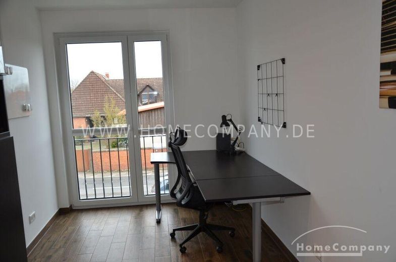 Schöne, geräumige 4 Zi.Whg., möbliert, mit Balkon. – 25dae3c3e559cd595903d219a681da41b3115c0c.jpg